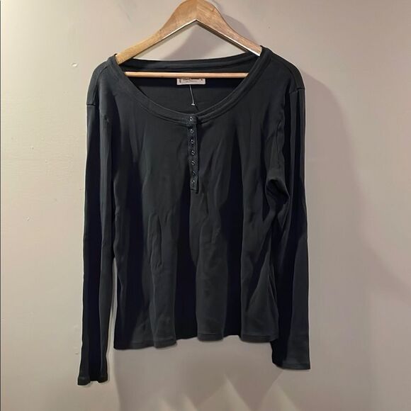 Lucky Brand Charcoal Relaxed Long Sleeve Top - Picture 1 of 8